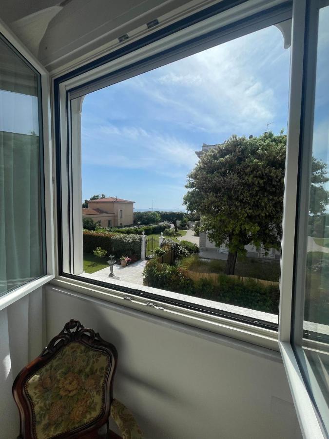 Villa Bianca A Few Steps By The Sea With Exclusive Garden & Jacuzzi Λιβόρνο Εξωτερικό φωτογραφία