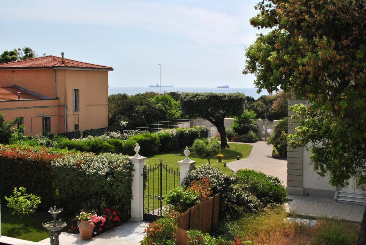 Villa Bianca A Few Steps By The Sea With Exclusive Garden & Jacuzzi Λιβόρνο Εξωτερικό φωτογραφία